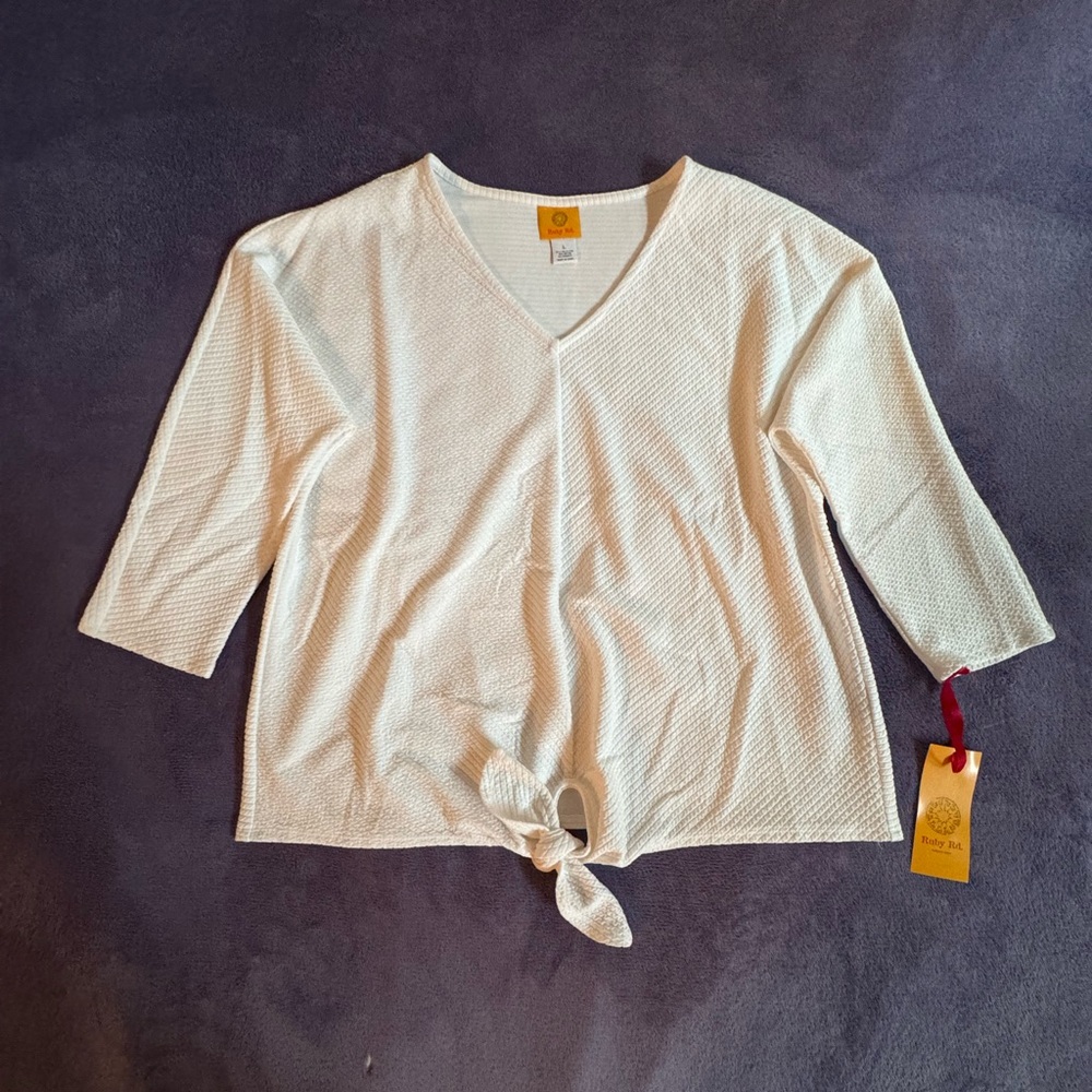 Ruby Rd. White Textured Top - Picture 2 of 5